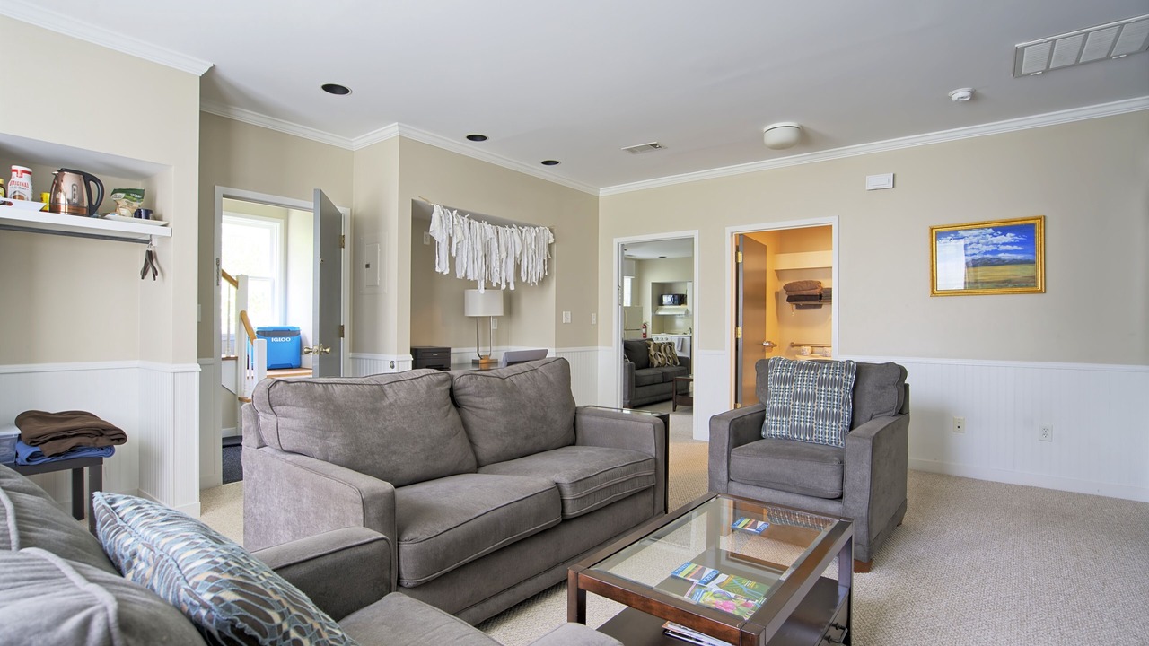 Photo of Livingroom in Ithaca