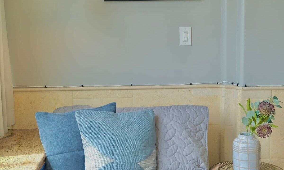 Photo of Livingroom in Waikiki