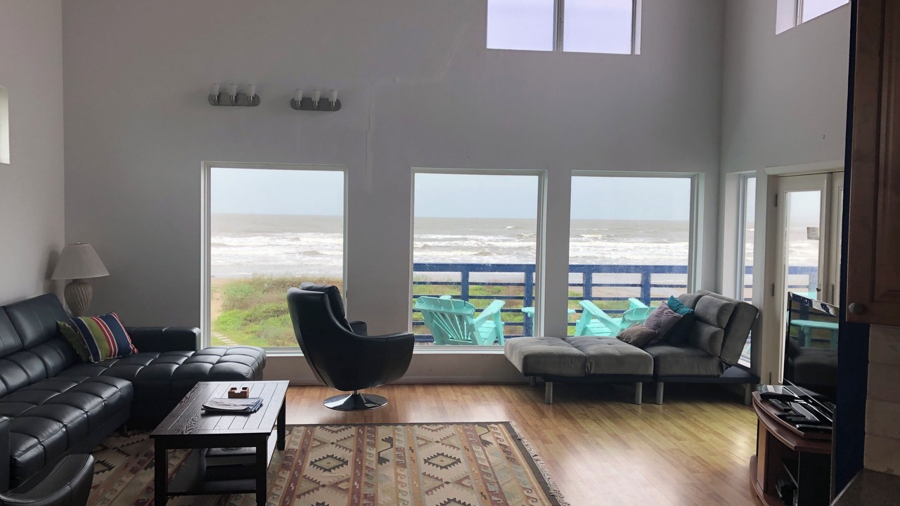 Photo of Livingroom in Terramar Beach