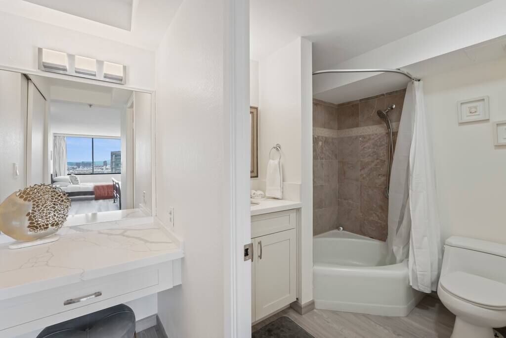 Photo of Bathroom in Waikiki