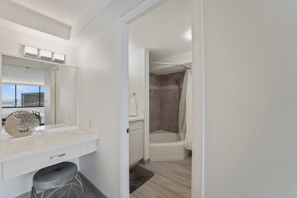 Photo of Bathroom in Waikiki