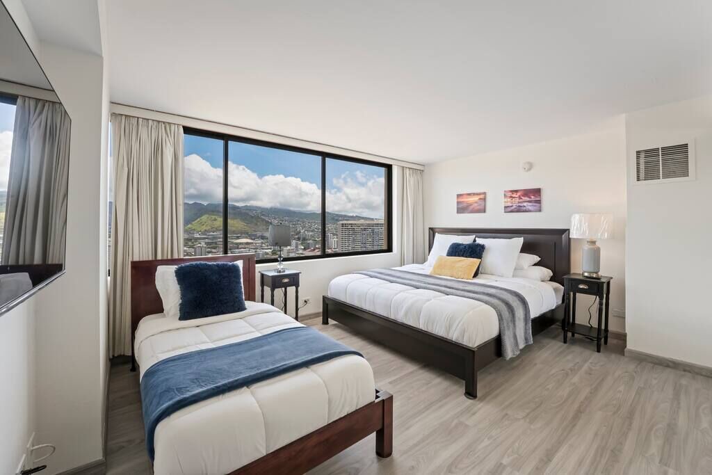 Photo of Bedroom in Waikiki