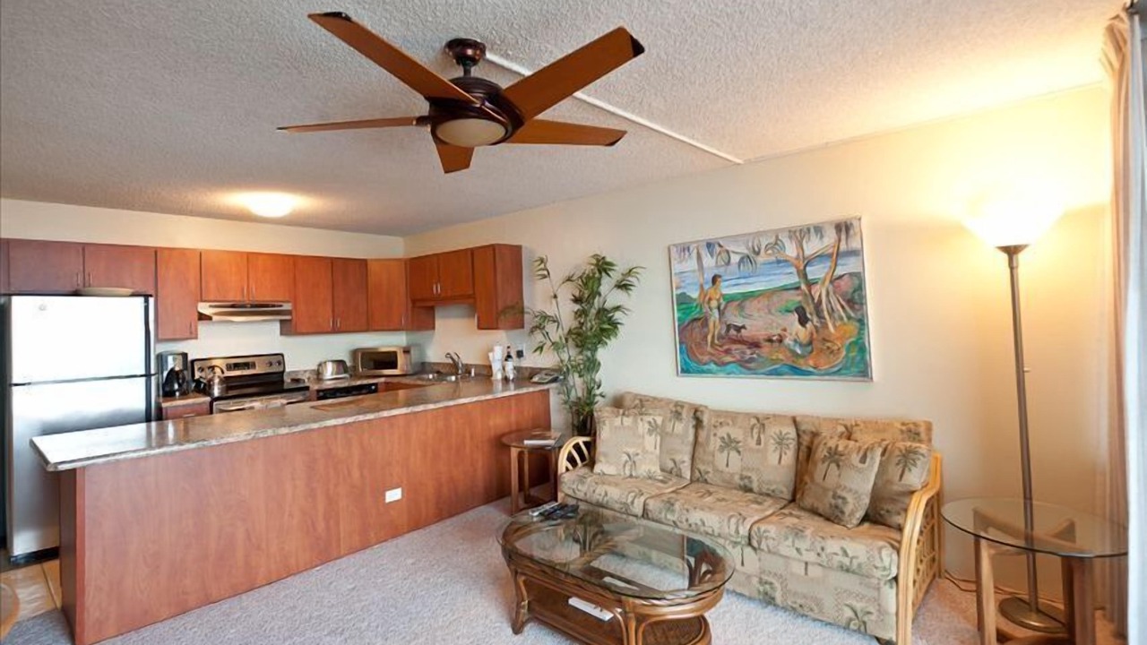 Photo of Bedroom in Maalaea
