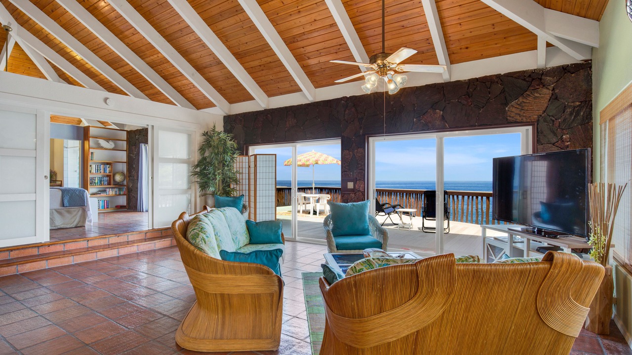 Photo of Livingroom in Captain Cook