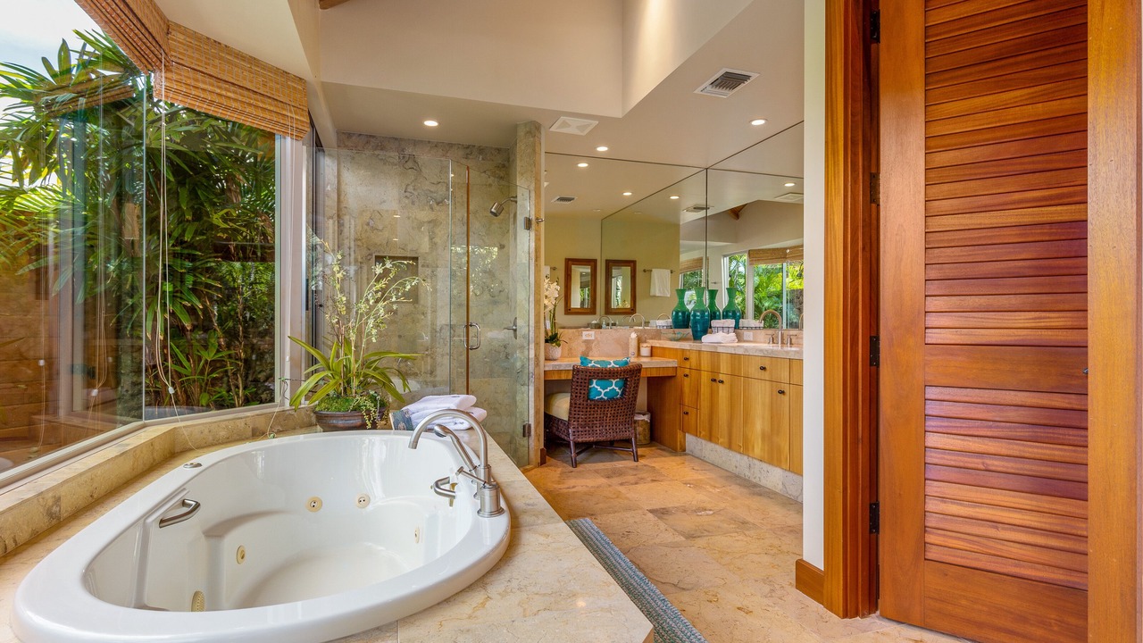Photo of Bathroom in Kaupulehu