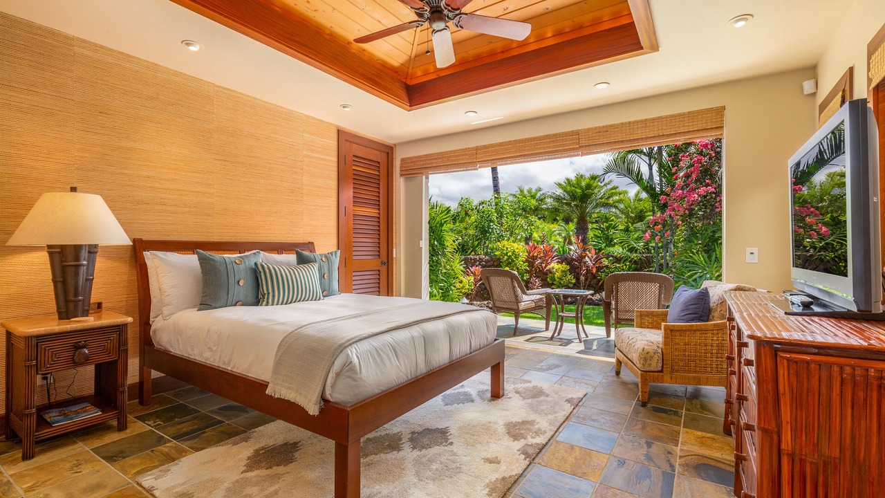 Photo of Bedroom in Kaupulehu