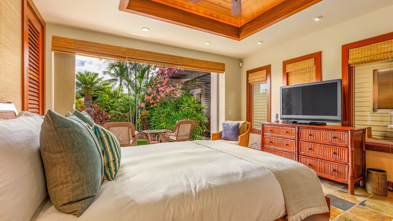 Photo of Bedroom in Kaupulehu