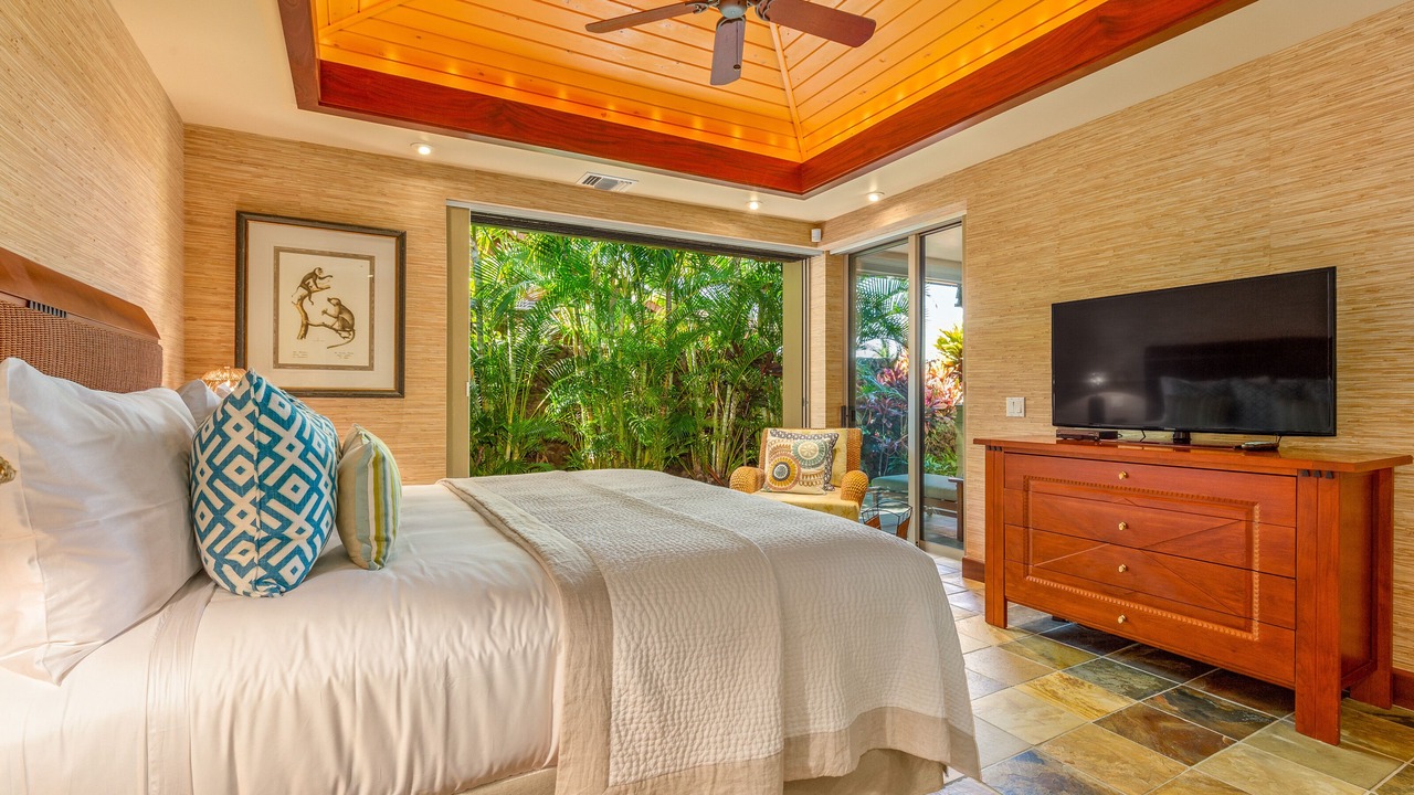Photo of Bedroom in Kaupulehu