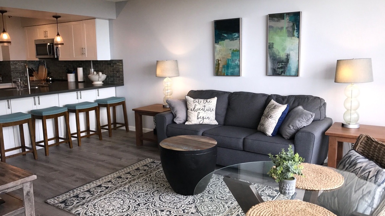 Photo of Livingroom in Makaha Valley