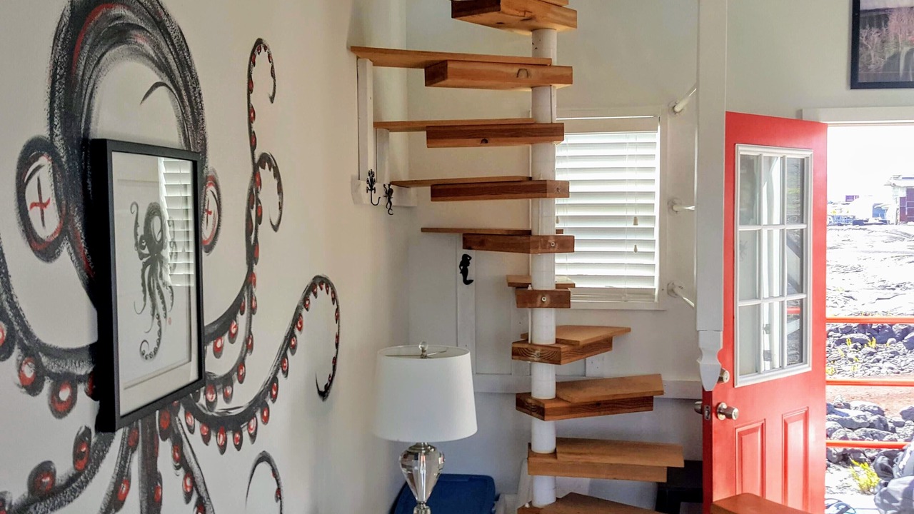 Photo of Bedroom in Kalapana