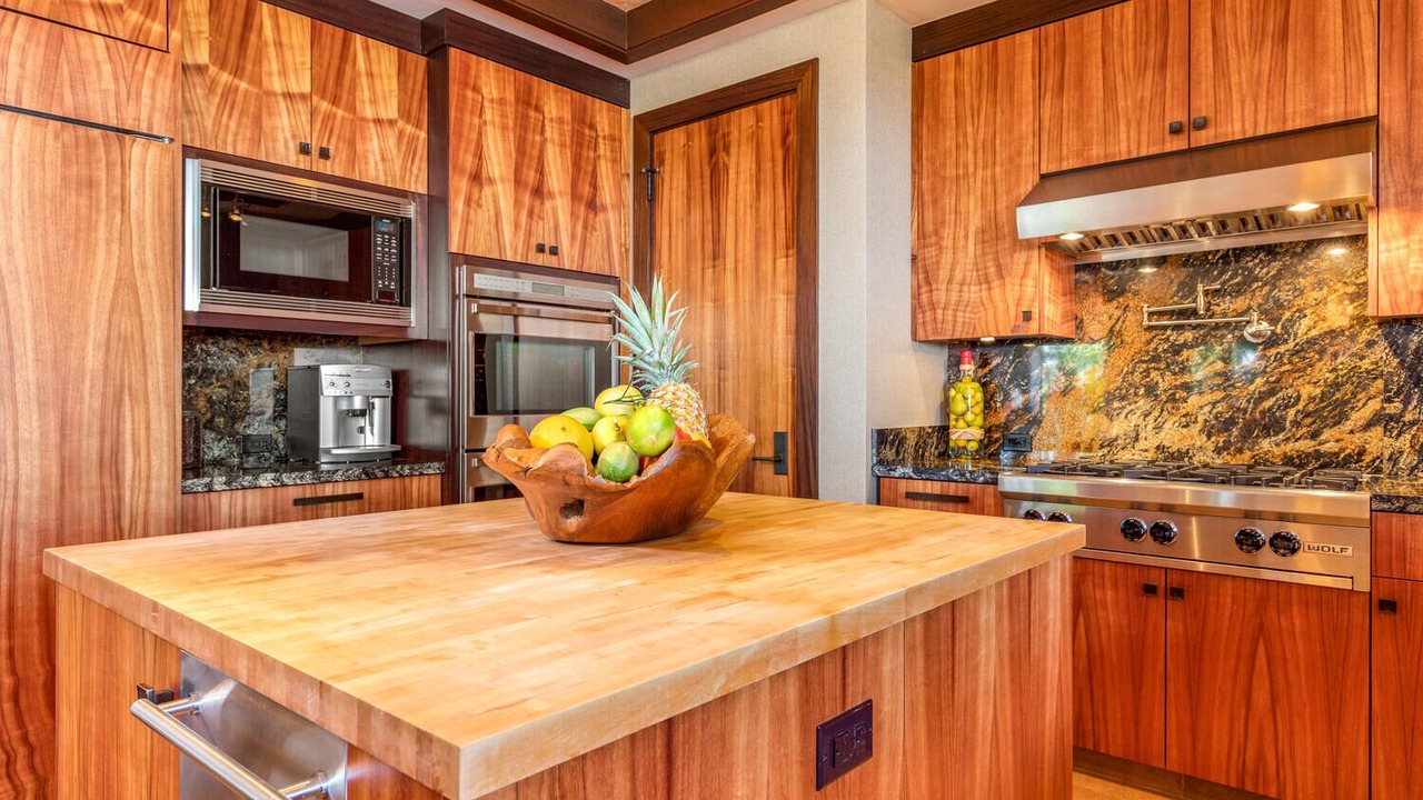 Photo of Kitchen in Kaupulehu