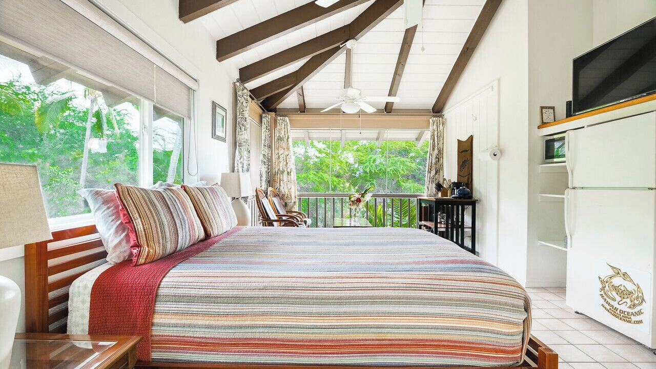 Photo of Bedroom in Kahaluu Bay