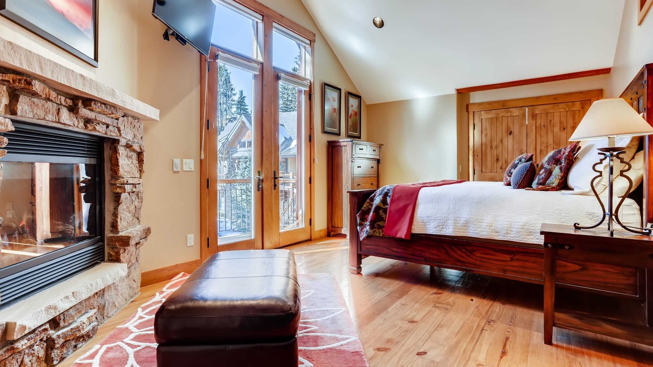 Photo of Patio Balcony in Peak 8