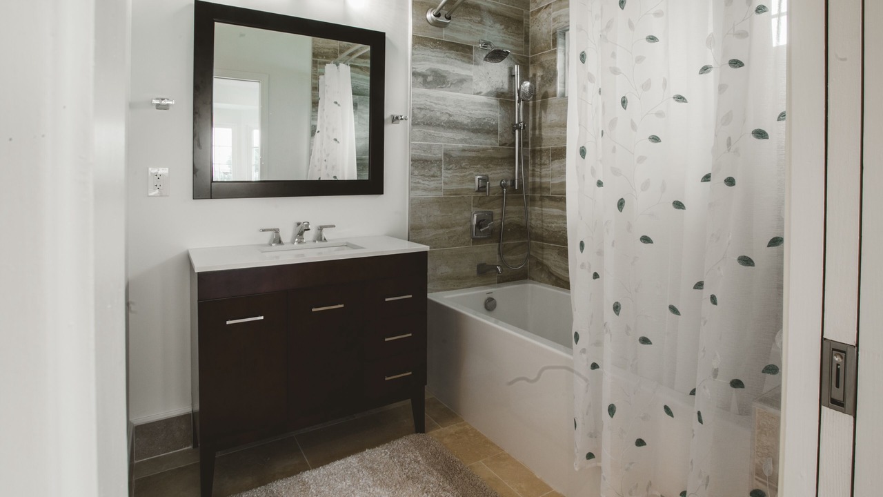 Photo of Bathroom in Portlock