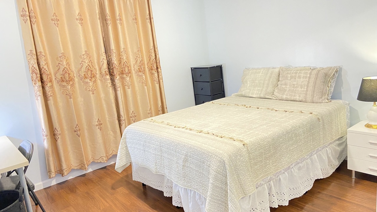 Photo of Bedroom in Liliha - Kapalama