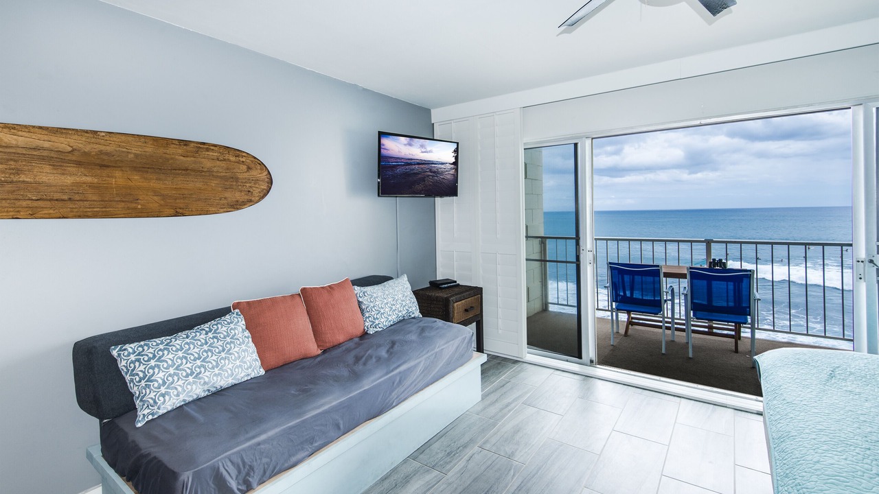 Photo of Livingroom in Makaha