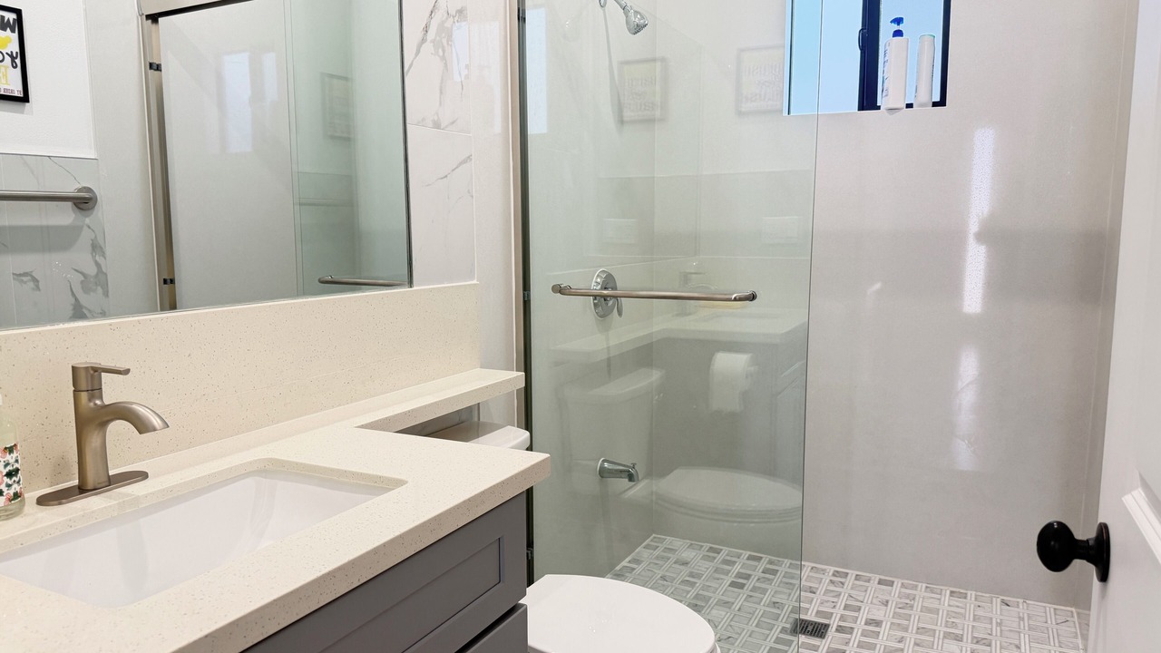 Photo of Bathroom in Midway City
