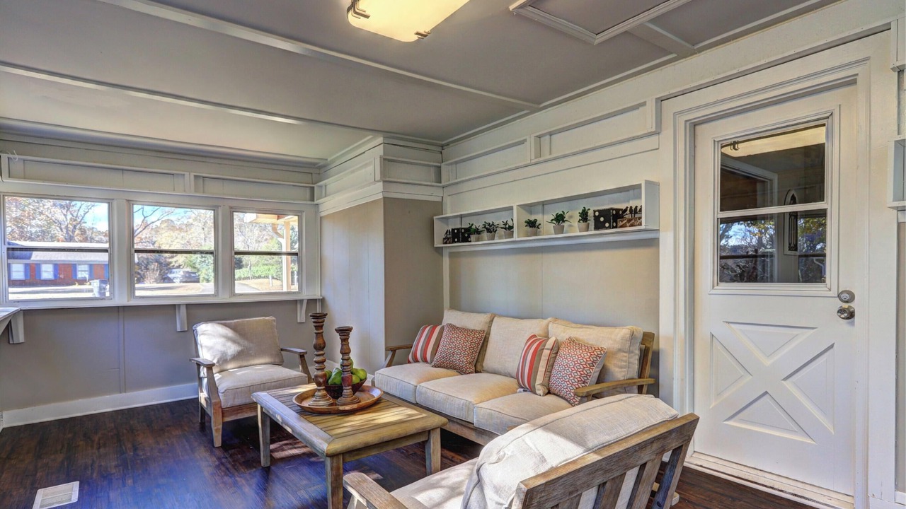 Photo of Livingroom in Douglasville