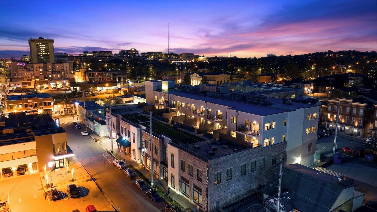 Photo of Outdoor in Hillsboro West End