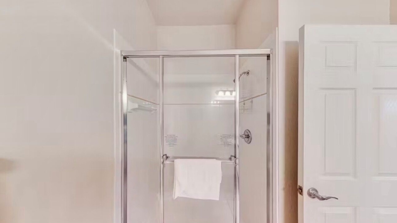 Photo of Bathroom in Bahama Bay