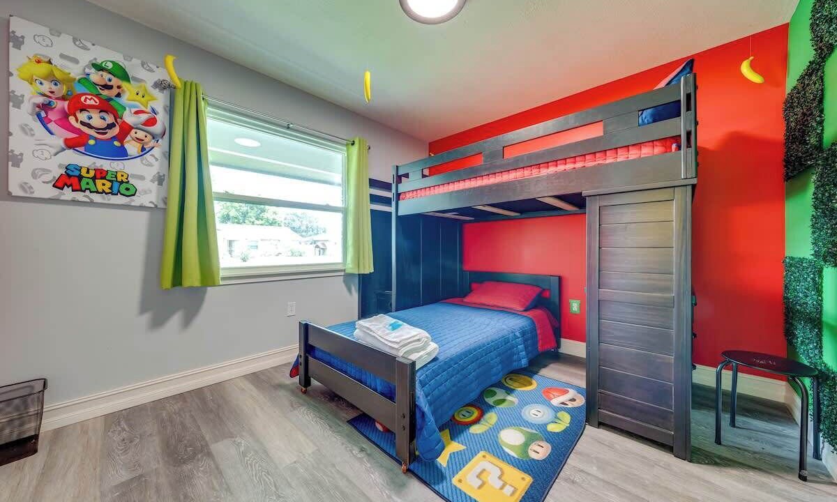 Photo of Bedroom in Oak Ridge