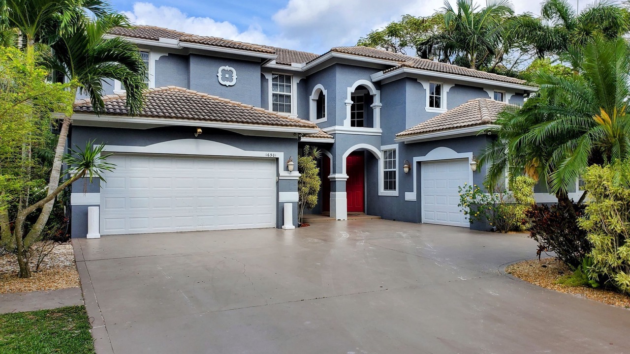 Photo of Outdoor in Jupiter Farms