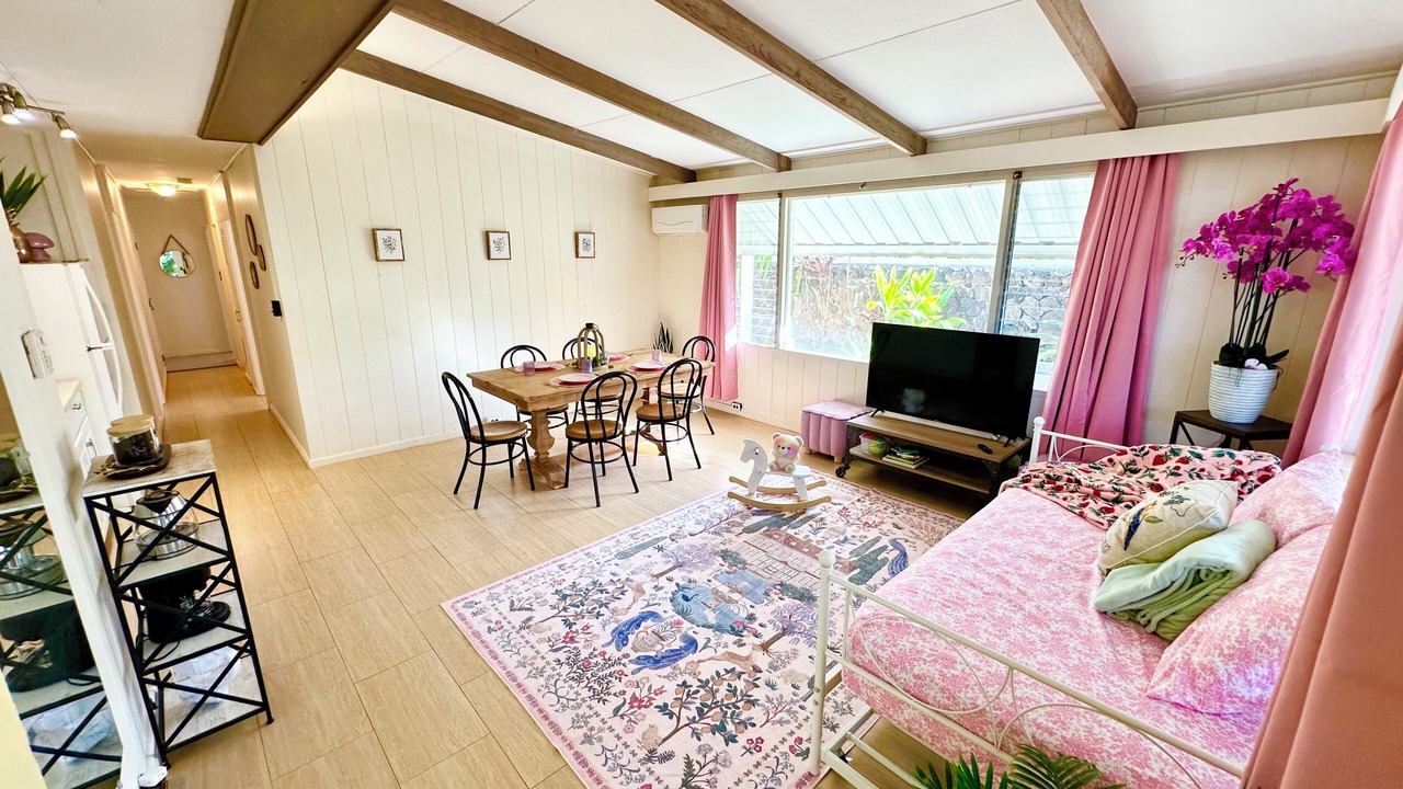 Photo of Livingroom in Ewa