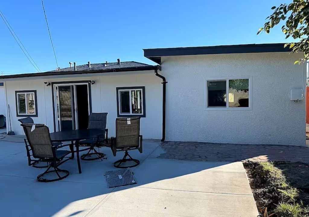 Photo of Outdoor in Midway City