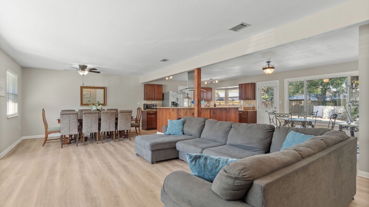 Photo of Livingroom in Fort Walton Beach