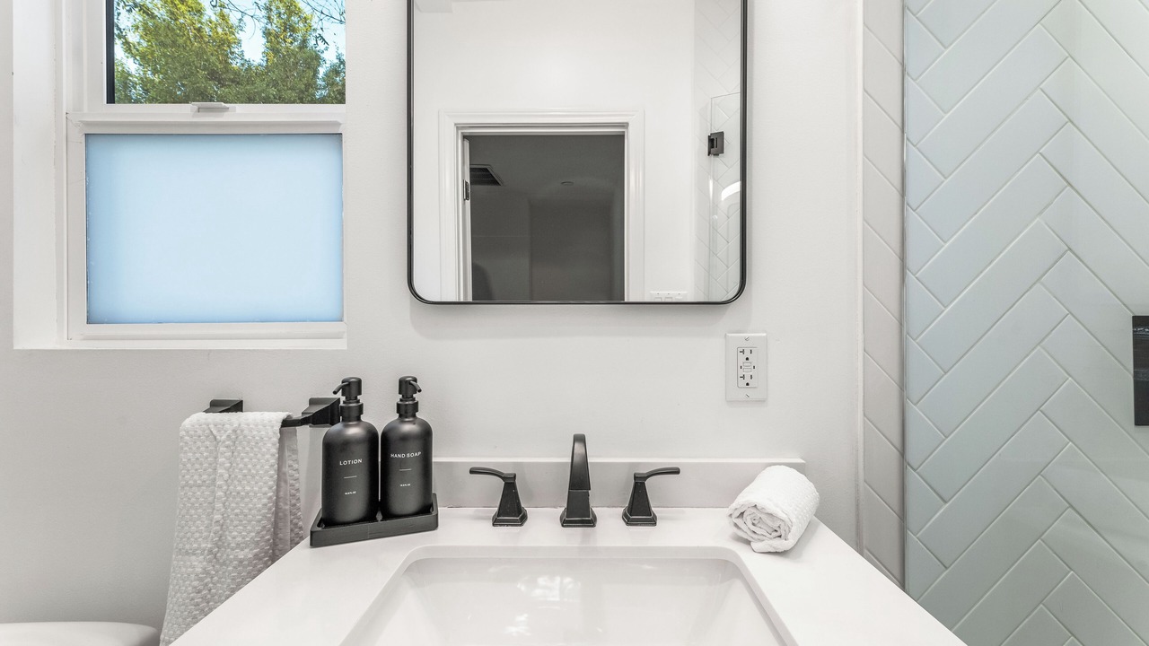 Photo of Bathroom in Hollywood