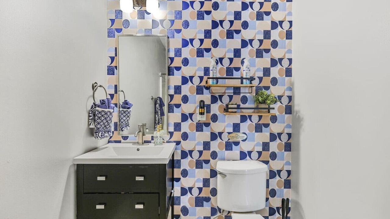 Photo of Bathroom in Salemtown