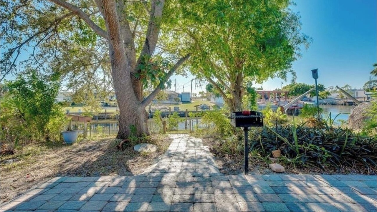 Photo of Patio Balcony in Edgewater