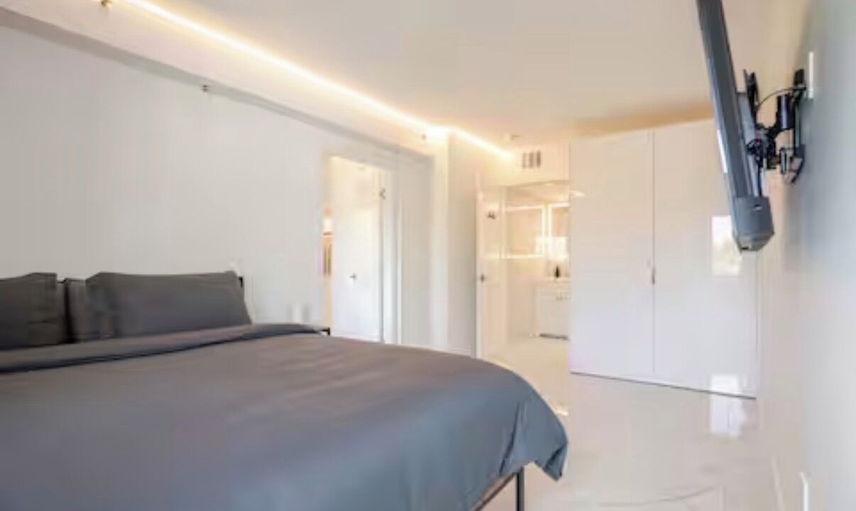 Photo of Bedroom in South Pointe