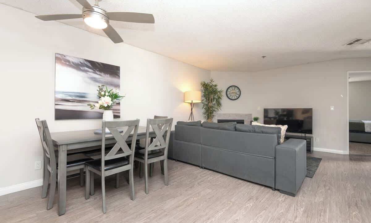 Photo of Livingroom in Hollywood