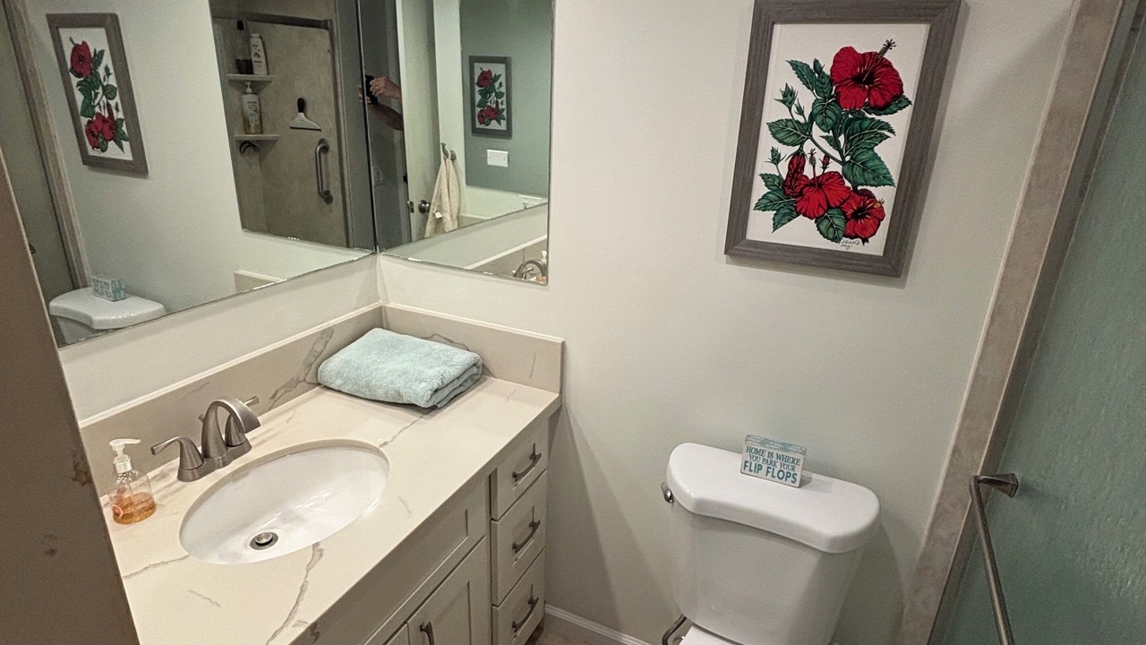 Photo of Bathroom in Makaha