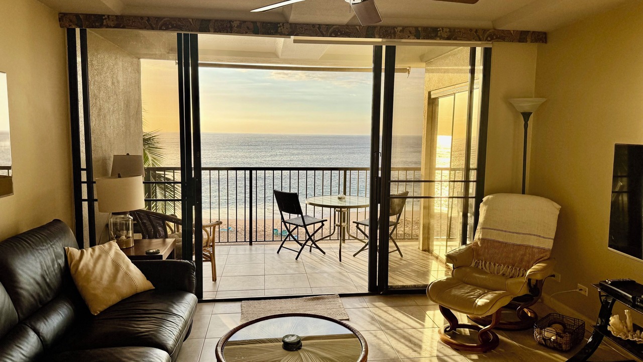 Photo of Livingroom in Makaha