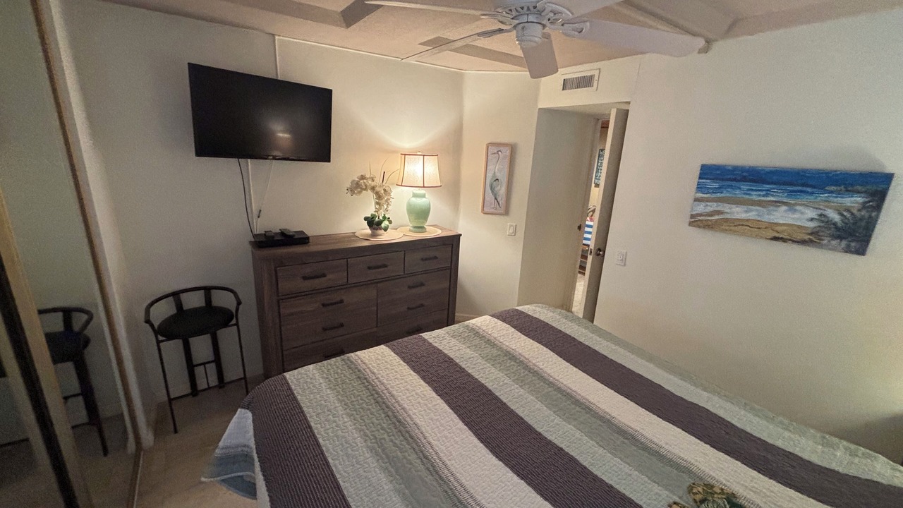 Photo of Bedroom in Makaha
