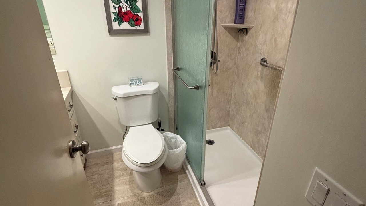 Photo of Bathroom in Makaha
