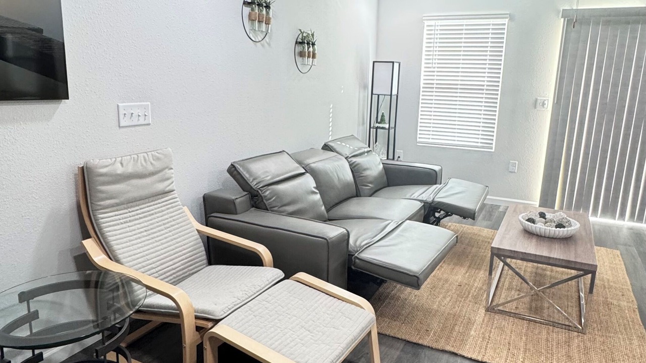 Photo of Livingroom in Northside