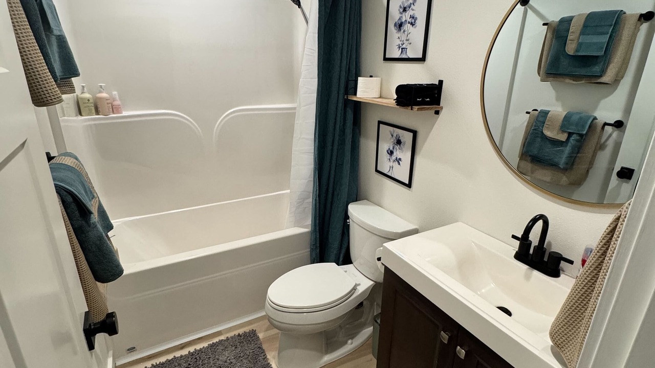 Photo of Bathroom in Diamond Ridge
