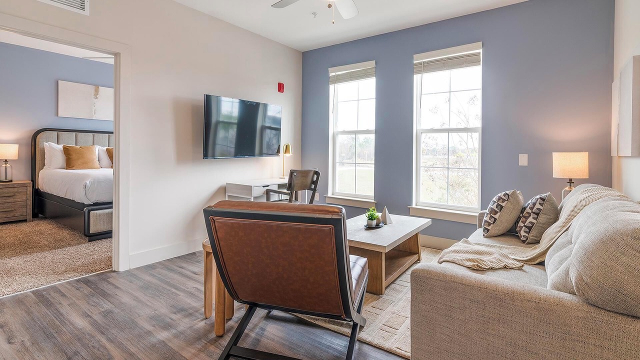 Photo of Livingroom in Florida Center