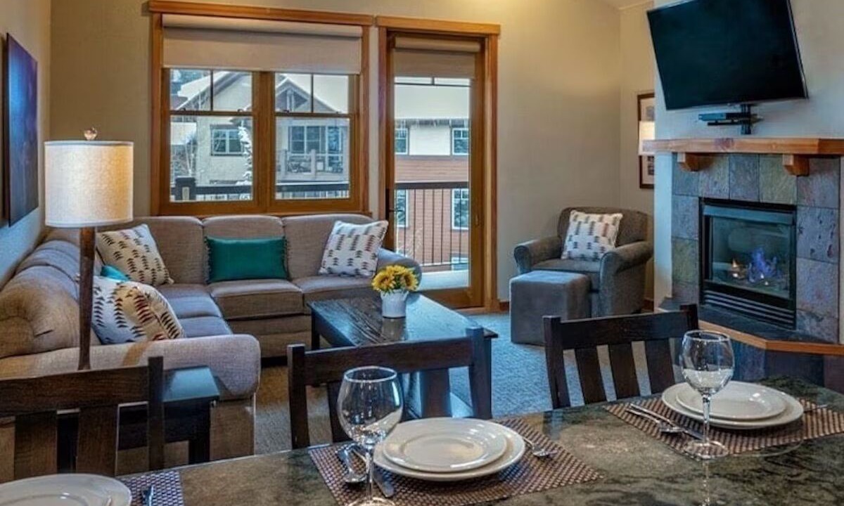Photo of Livingroom in Four O'Clock
