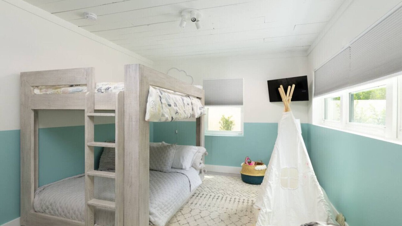 Photo of Bedroom in Crescent Beach
