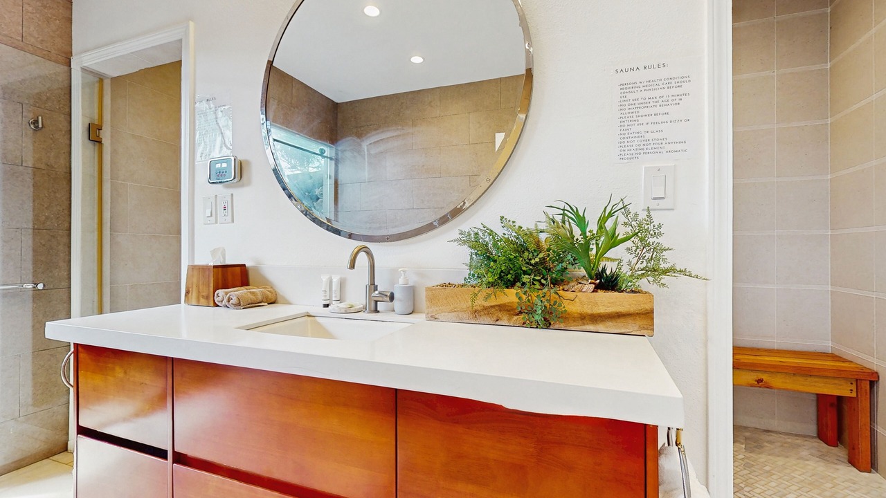 Photo of Bathroom in Makaha