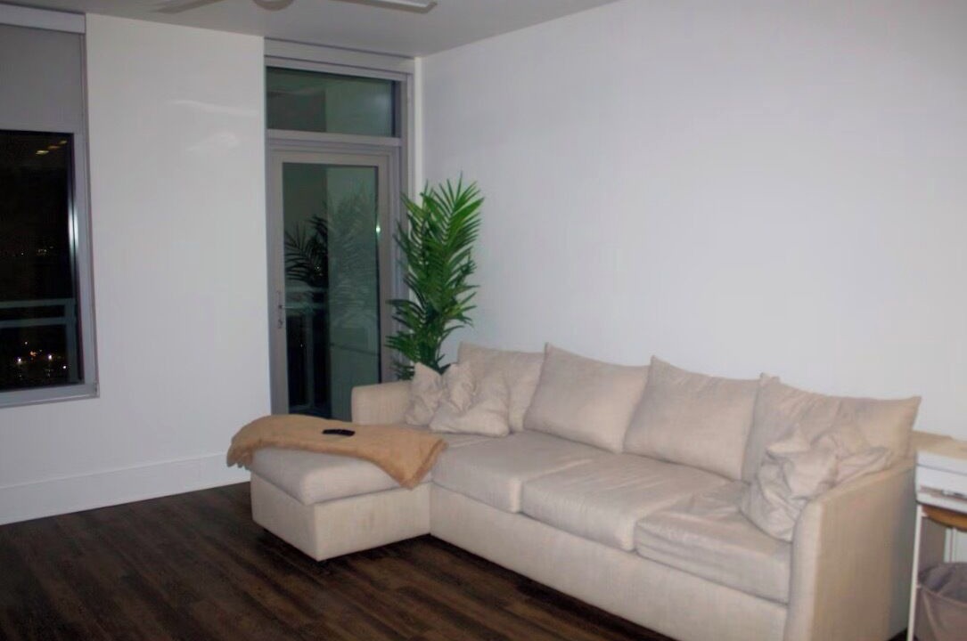 Photo of Livingroom in Garden Hills