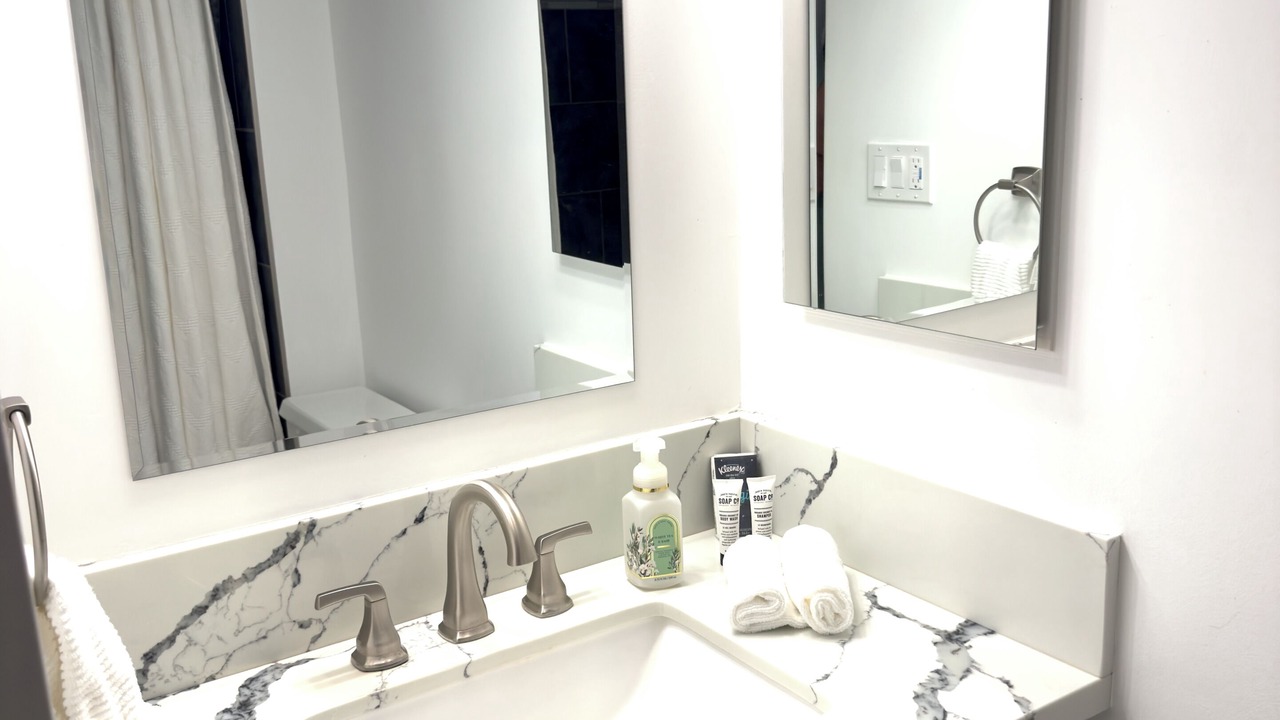 Photo of Bathroom in McCully - Moiliili
