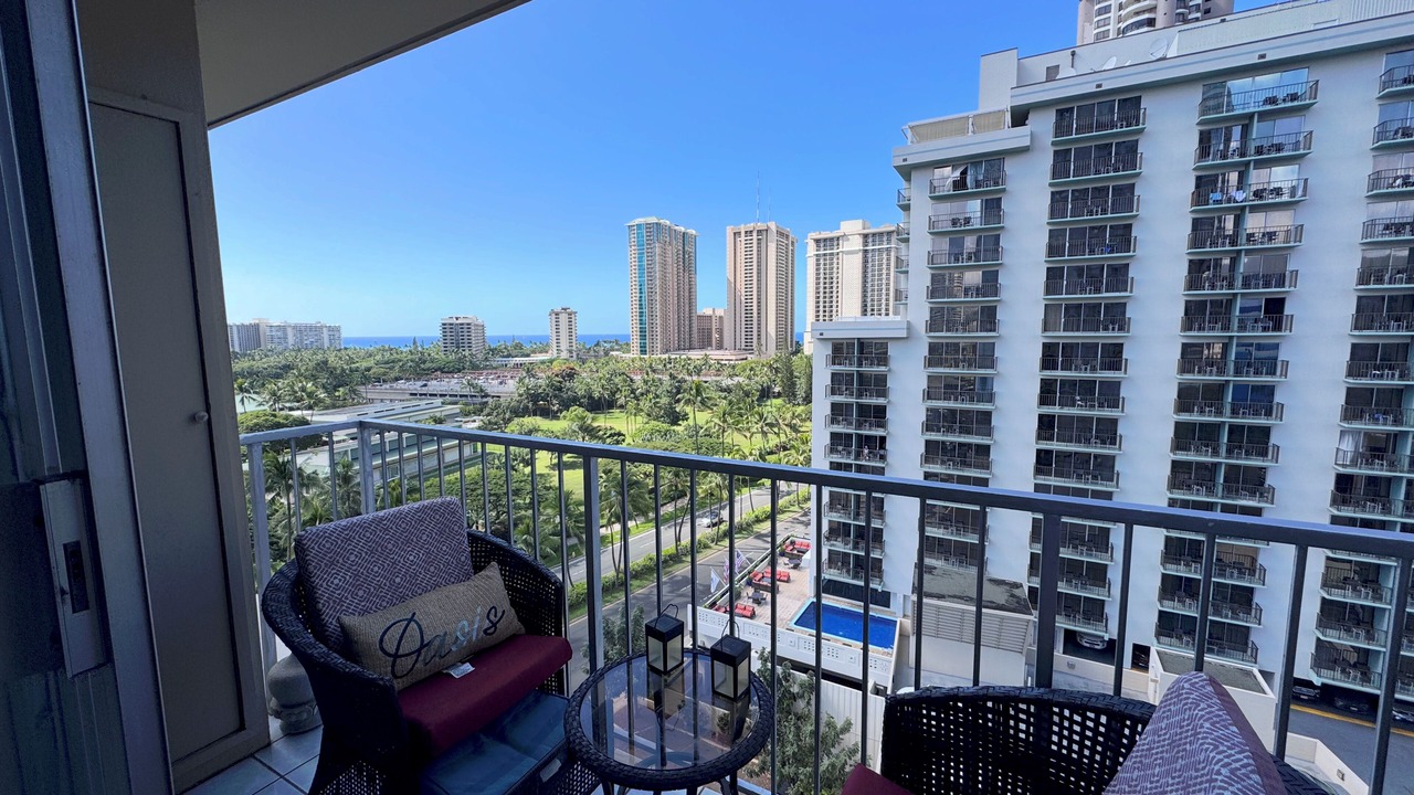 Photo of Outdoor in McCully - Moiliili