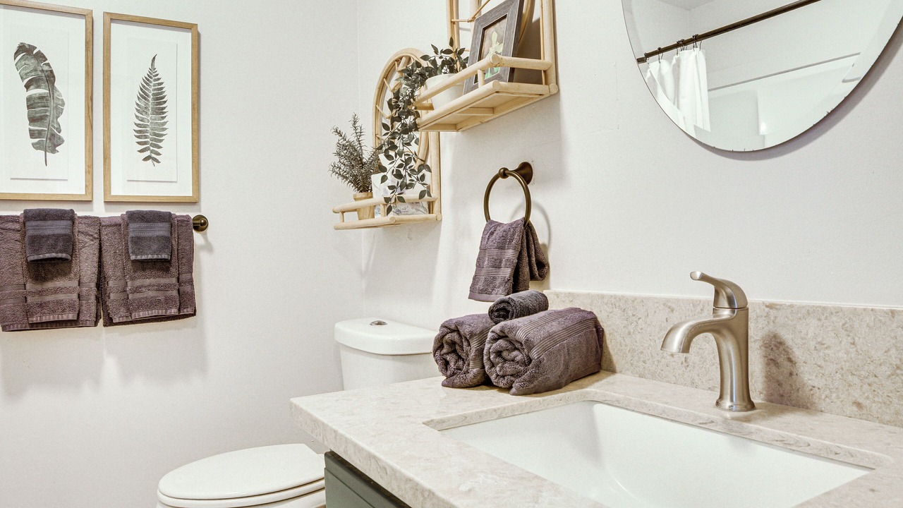 Photo of Bathroom in Hilo
