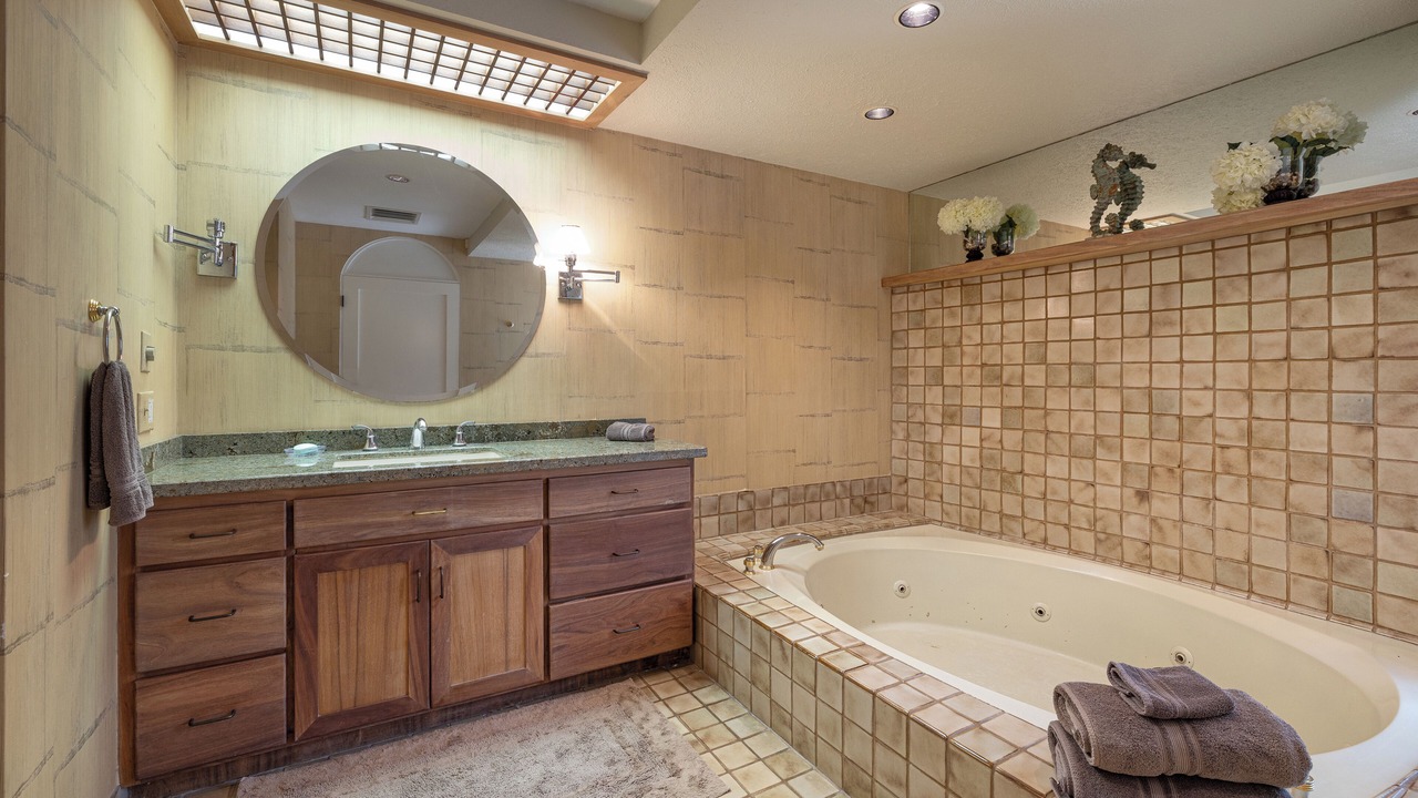 Photo of Bathroom in Kahala