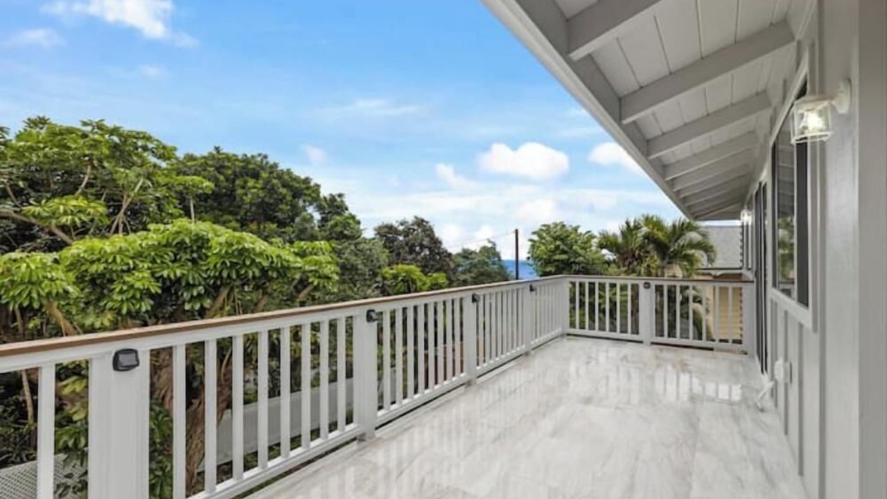 Photo of Patio Balcony in Kona Palisades